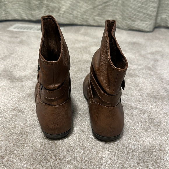 american eagle ankle boots - Picture 4 of 4